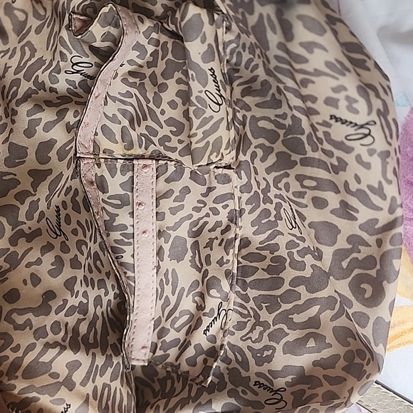 Pink and Cream Guess purse - Picture 5 of 8